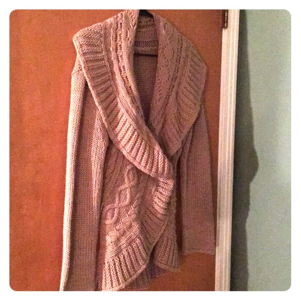Cable knit sweater