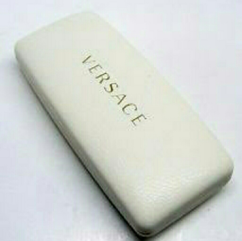Versace Case & wipe cloth
