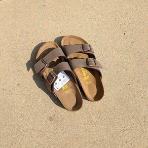 **NWT** Birkenstock Arizona (Women's) 38 Mocca