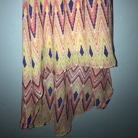 High-low, strapless dress - Picture 2 of 3