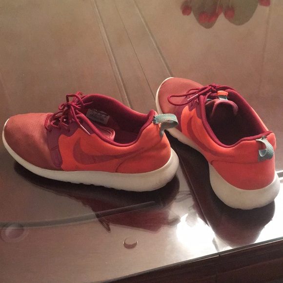 👟 Nike Roshe Run (Size 10) - Picture 8 of 8