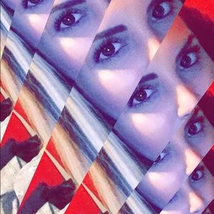 Meet your Posher, Erica