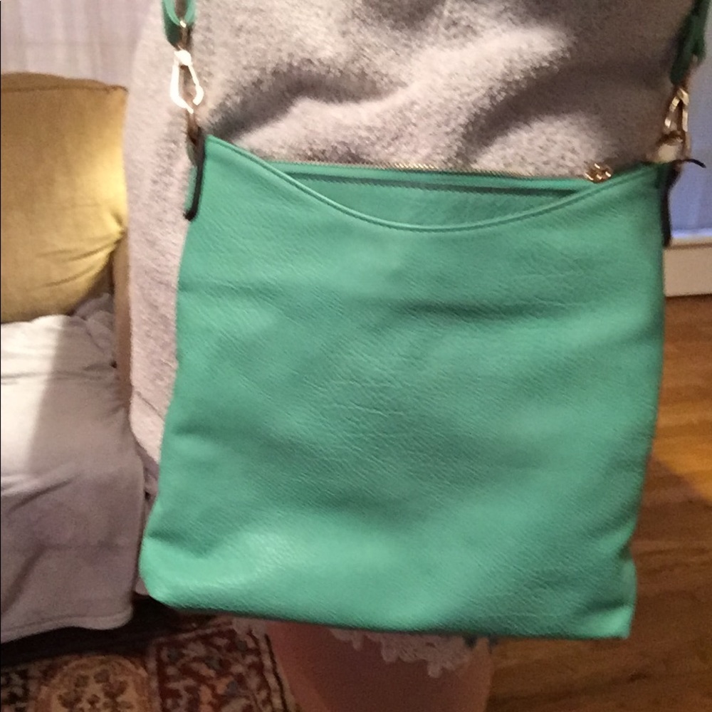 🚨LAST CHANCE!🚨Turquoise Crossbody