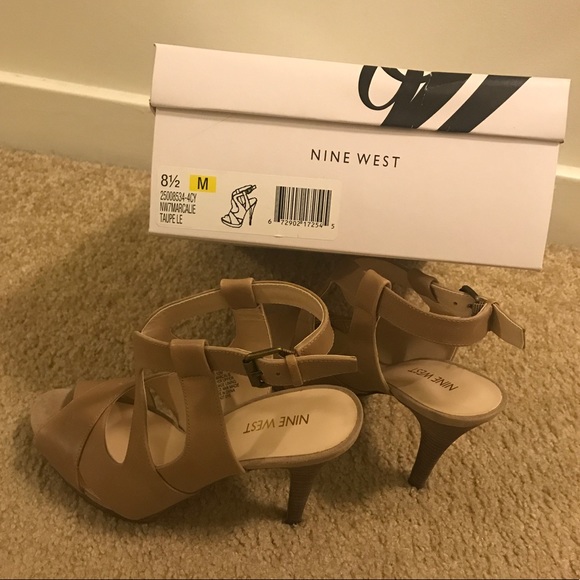 Nine West Taupe Sandals - Size 8.5 - Never Worn - Picture 7 of 8