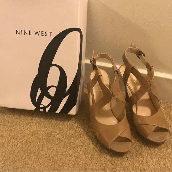 Nine West Taupe Sandals - Size 8.5 - Never Worn - Picture 8 of 8