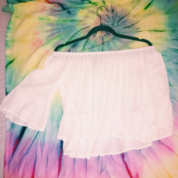 Off The Shoulder Flowy Top - Picture 2 of 2