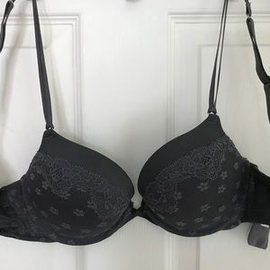 [BUNDLE UP🎉🎉] 2 Aerie Bras