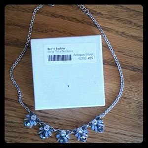 Sonja Floral Necklace