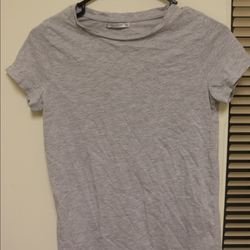 Classic gray tee, high neckline