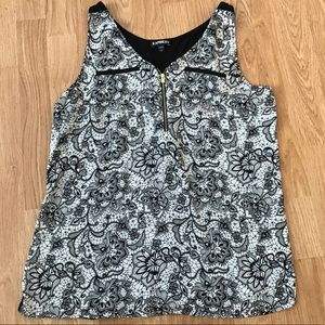Black and white patterned Express tank