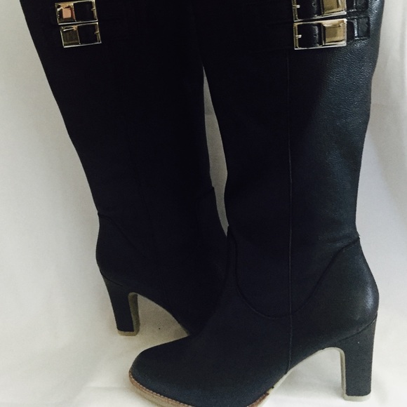 BCBG Max & Co. Black Leather Boots ✨ HP ✨ NWOT - Picture 3 of 6