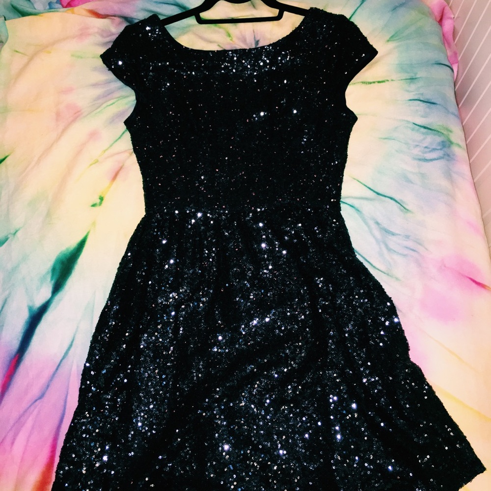 SEQUIN DRESS