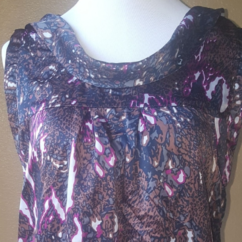 🔴SOLD🔴 Fluted Top - Picture 2 of 3