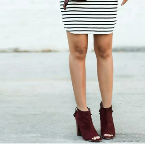 SOLD NWOT Halogen Burgandy Suede Booties - Picture 7 of 8