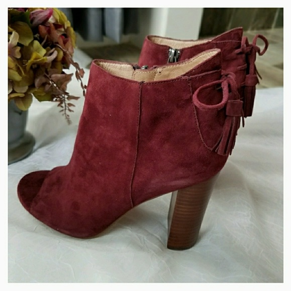 SOLD NWOT Halogen Burgandy Suede Booties - Picture 5 of 8