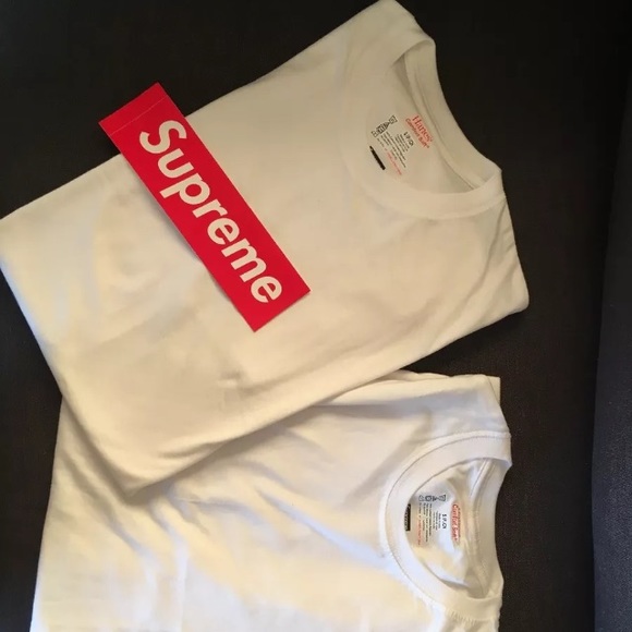 Supreme Plain White T-Shirt - Picture 2 of 4