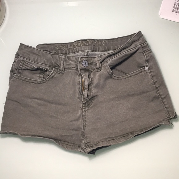 Green Shorts, Worn Once - Picture 1 of 3