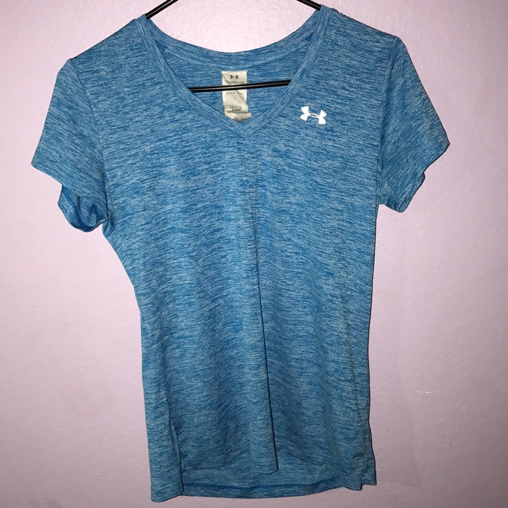 athletic top