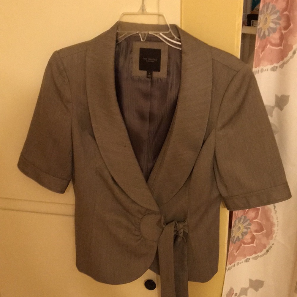 Short sleeve, side tie closure, Blazer