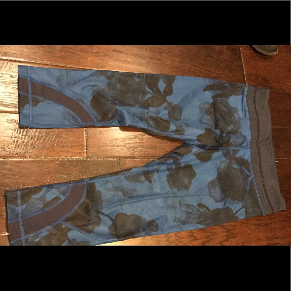 Lululemon Run Inspire crops