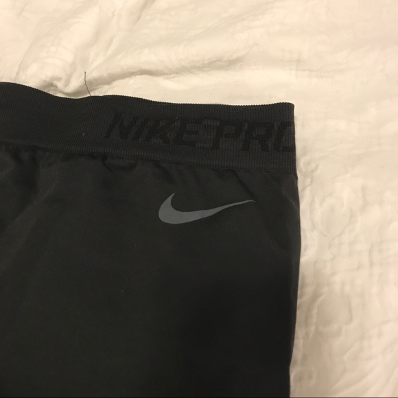 Nike Pro Cropped Leggings M - Picture 3 of 4