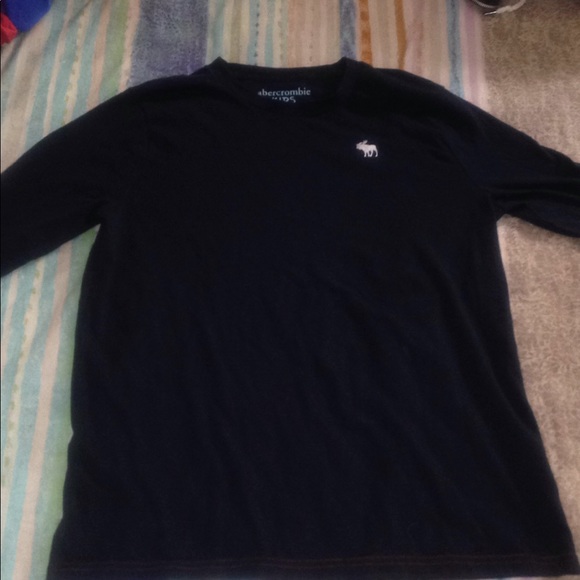 Abrecrombie Kids long sleeve shirts - Picture 4 of 4