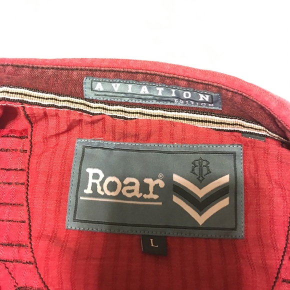 Red button up Roar shirt from Buckle - Picture 7 of 8