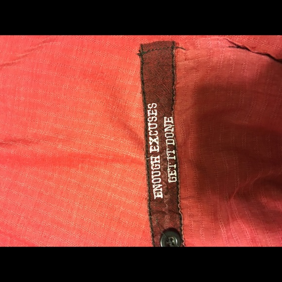 Red button up Roar shirt from Buckle - Picture 8 of 8