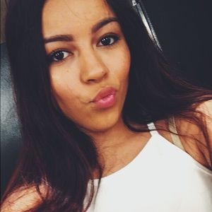 Meet your Posher, Jenna