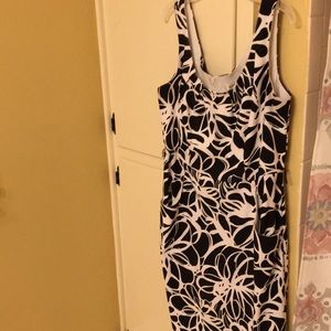 Black & white sleeveless dress