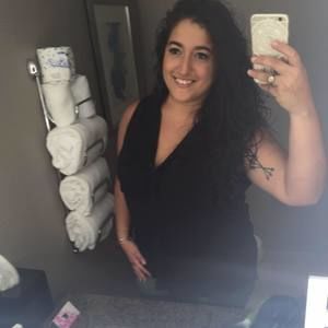 Meet your Posher, Casandra