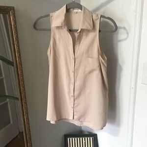 Monteau Sleeveless Button-Up