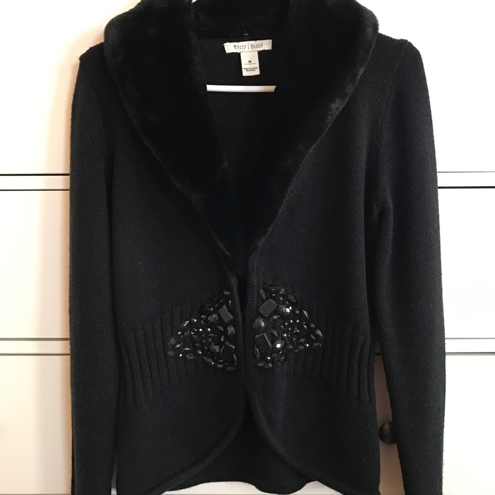 White House Black Market black sweater M
