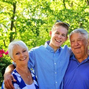 Meet your Posher, Aden