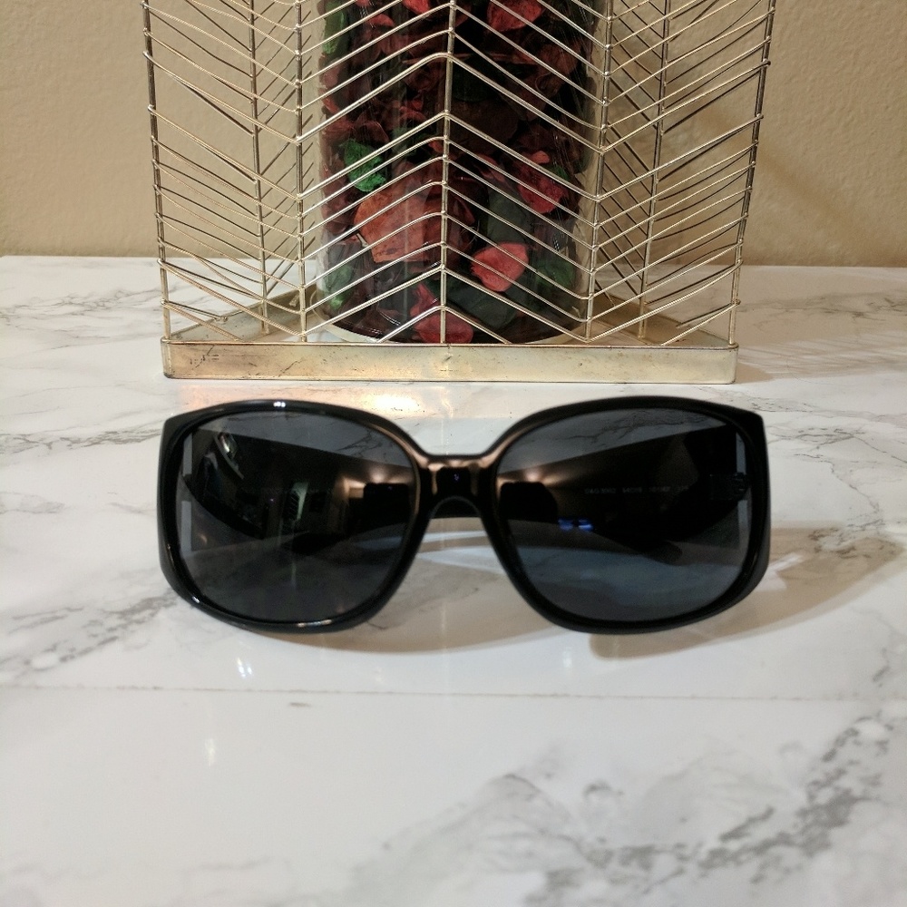D&G black sunglasses