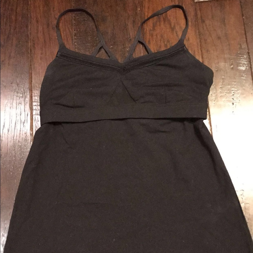 Lululemon tank