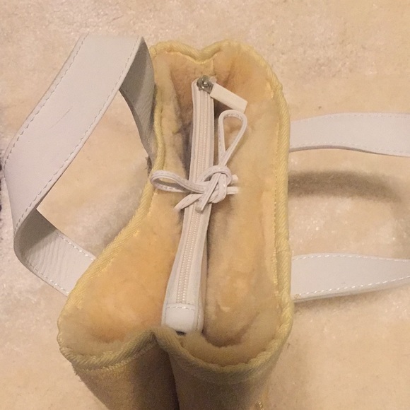 UGG Yellow Shearling and White Leather Y2K Purse - Picture 4 of 5