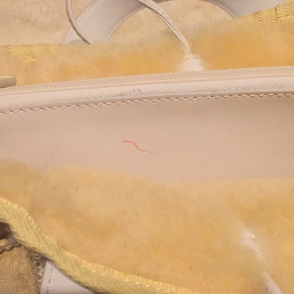 UGG Yellow Shearling and White Leather Y2K Purse - Picture 5 of 5