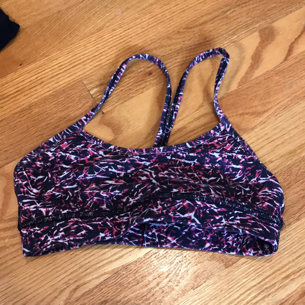 Lululemon sports bra