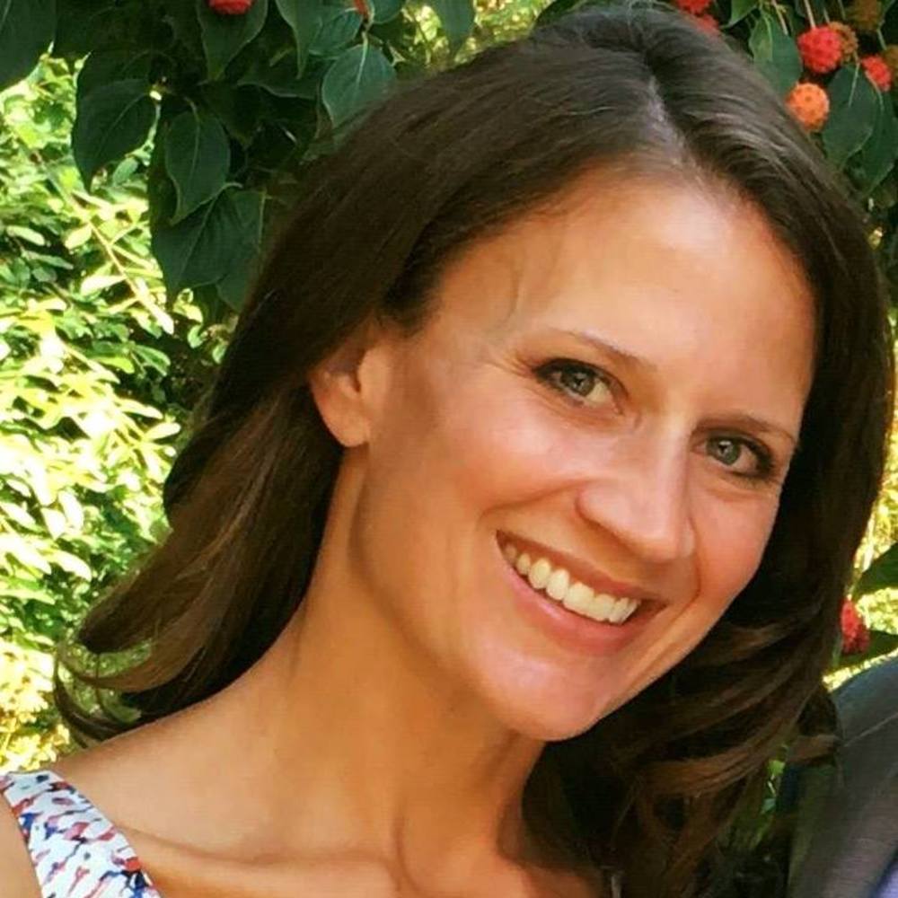 Meet your Posher, Adrienne