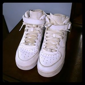 Air Force 1 All White Mid-Top Size 7