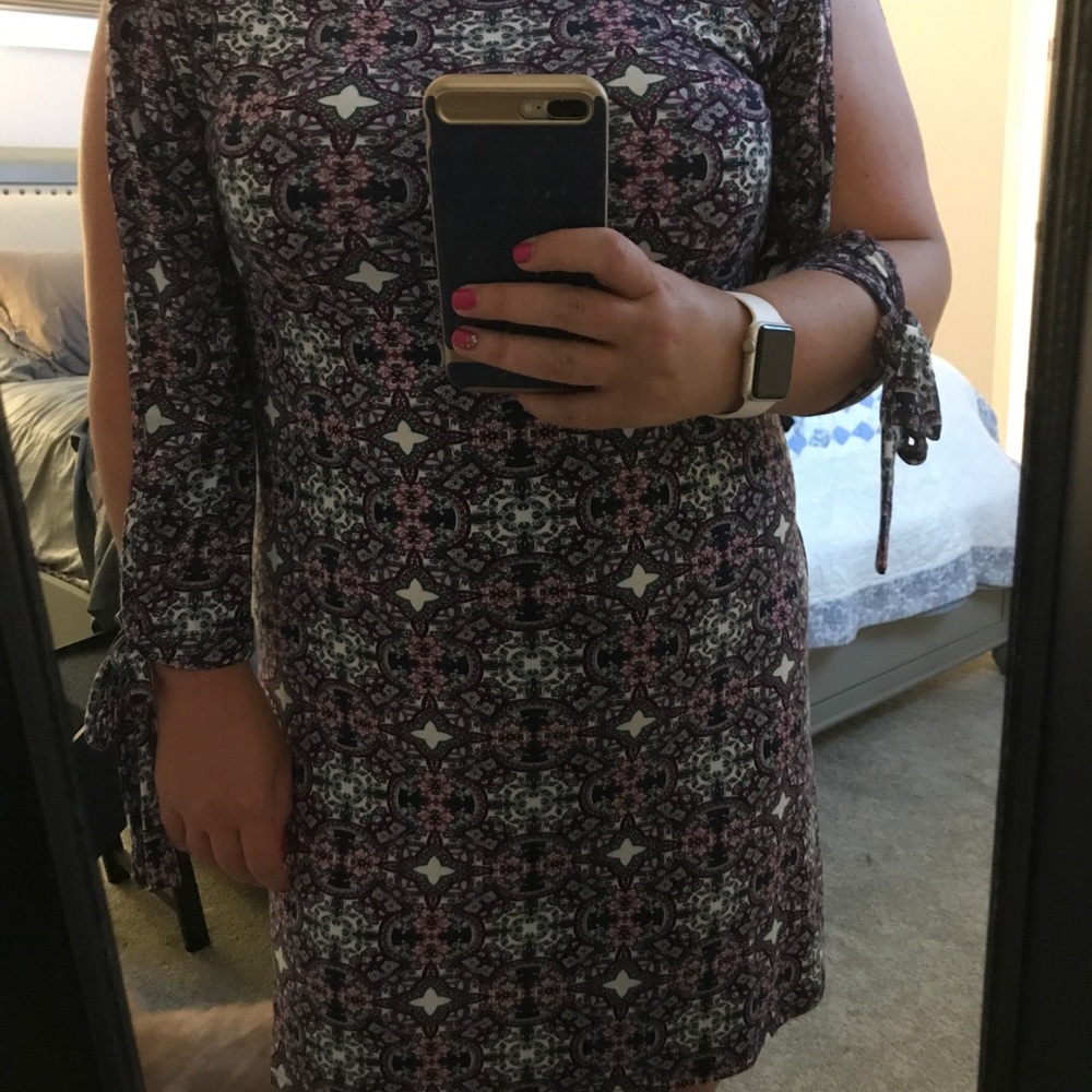 Picked Wanita Knit Cole Shoulder Dress