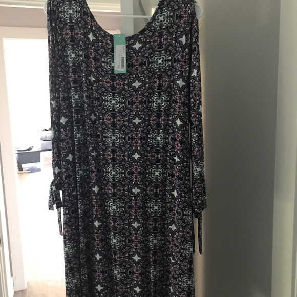 Picked Wanita Knit Cole Shoulder Dress - Picture 3 of 3