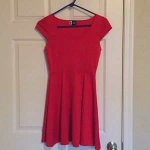 {Vibe} Red dress