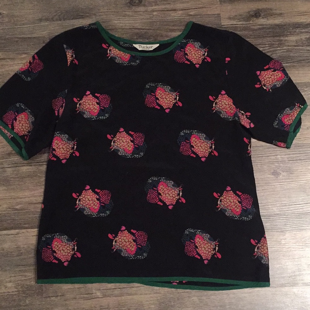 Tucker Armadillo Print Short Sleeve Blouse