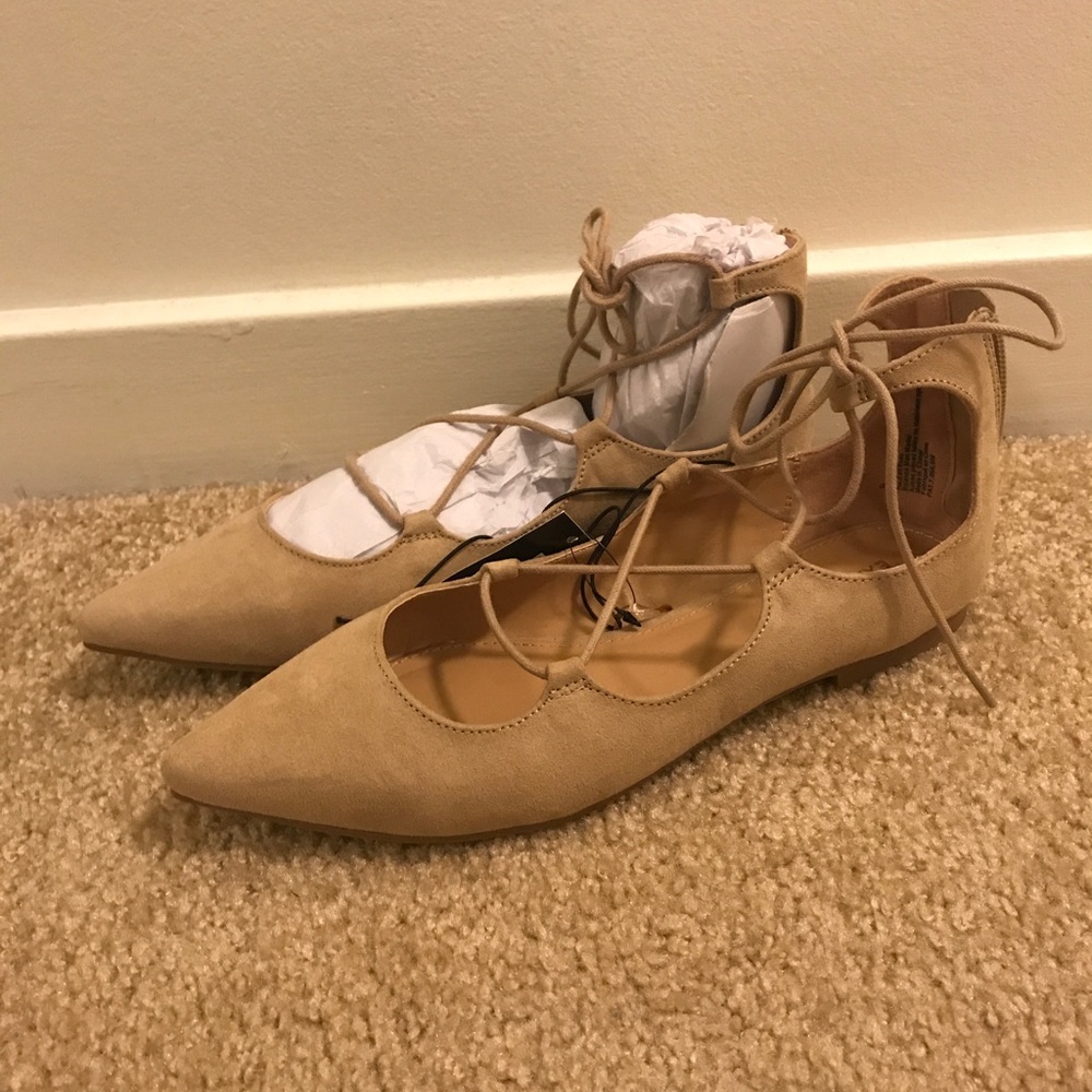 Express Lace-Up Pointed Toe Flats - Tan - Size 9