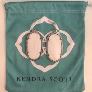 Kendra Scott Danielle Earrings