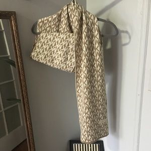 Michael Kors Knit Scarf
