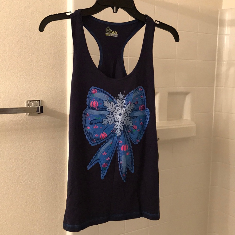 BNWT racer back Frozen shirt by Raw Threads