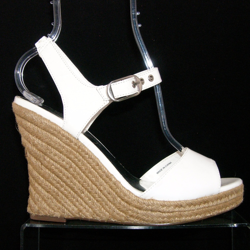 Charles by Charles David leather buckle wedge 8.5B - Picture 4 of 8